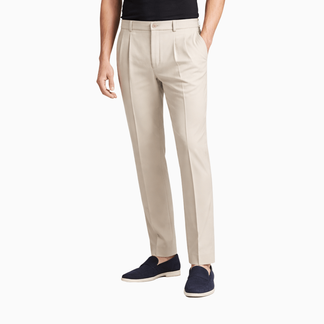 Die Elegante Beige Bundfalten Hose Locker